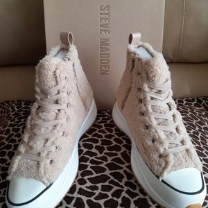 Steven Madden Sneakers